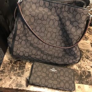 Coach grey signature c
